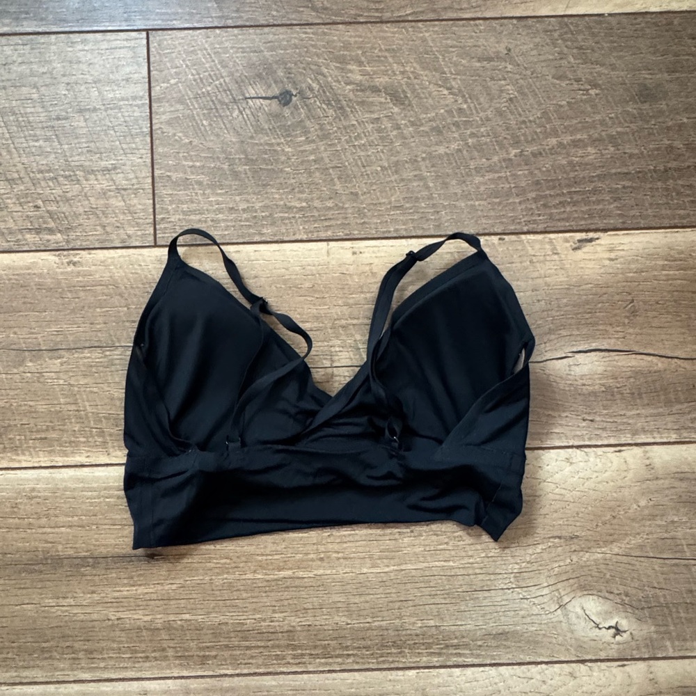 Abercrombie Next to Naked Padded Vneck Bralette - Picture 3 of 3